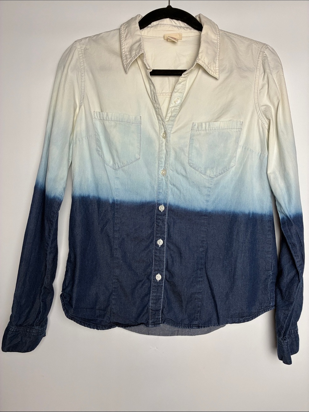 Vintage Western Mossimo Supply Co. Ombre Button-Down Shirt in White and Navy